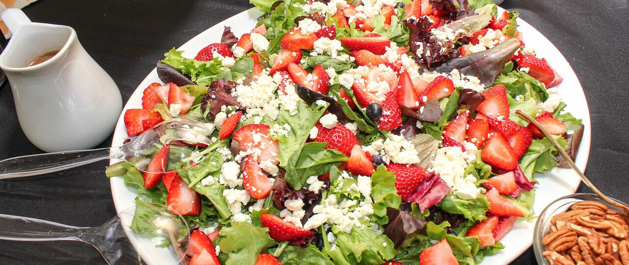 Sałatka truskawkowa