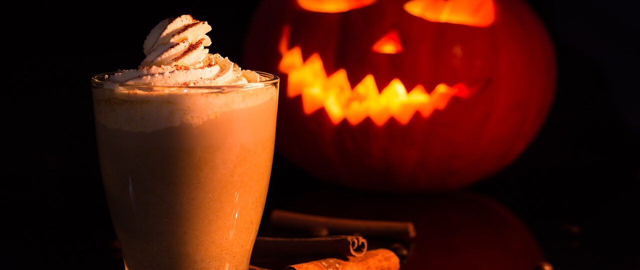 Jak zrobić kawę z dynią? Prosty przepis kulinarny