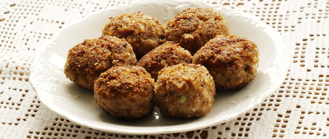 Kotlety mielone ze skwarkami