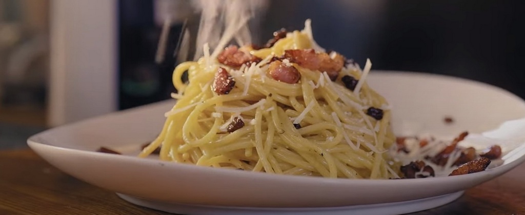 Spaghetti carbonara z boczkiem