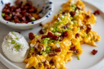 Jajecznica z chorizo