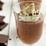 Mus czekoladowy w pucharach, screen z YouTube