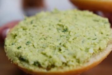 Zielona pasta jajeczna