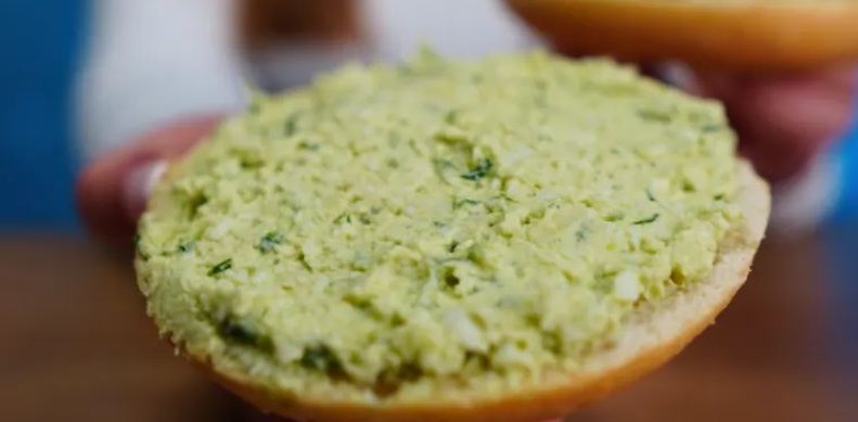 Zielona pasta jajeczna