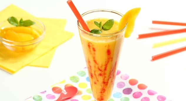 Koktajl brzoskwiniowy z lodami