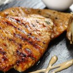 Kurczak z grilla, screen z YouTube