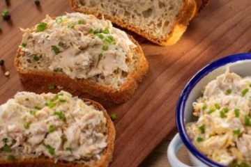 Kanapki z ogórkiem i pastą rybną