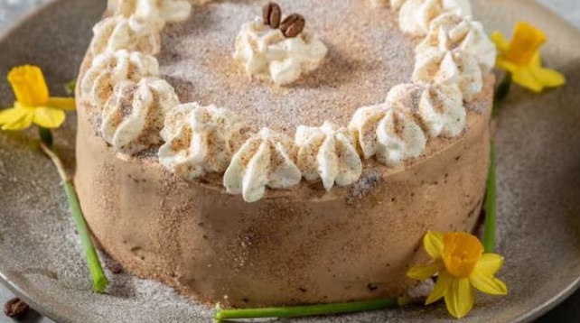 Tort czekoladowy z kawą