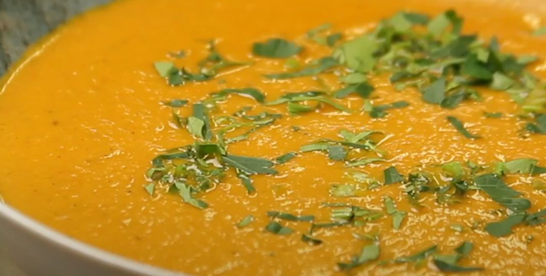 Zupa pomidorowa po indyjsku