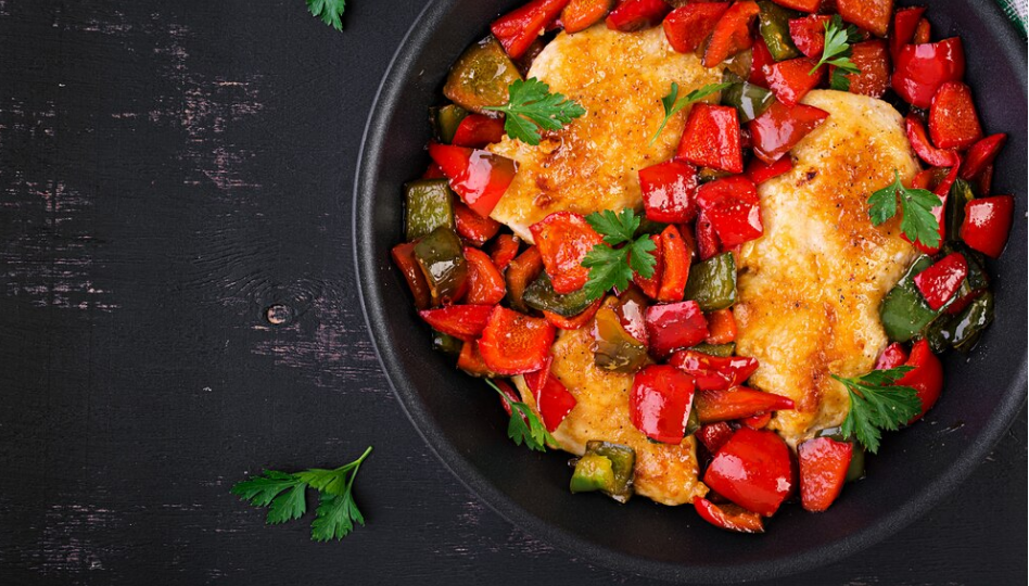 Omlet ze świeżą papryką 