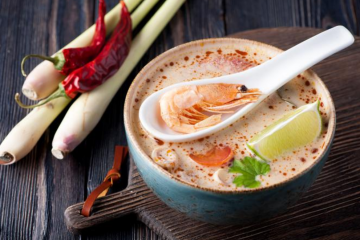 Tajska zupa krewetkowa 