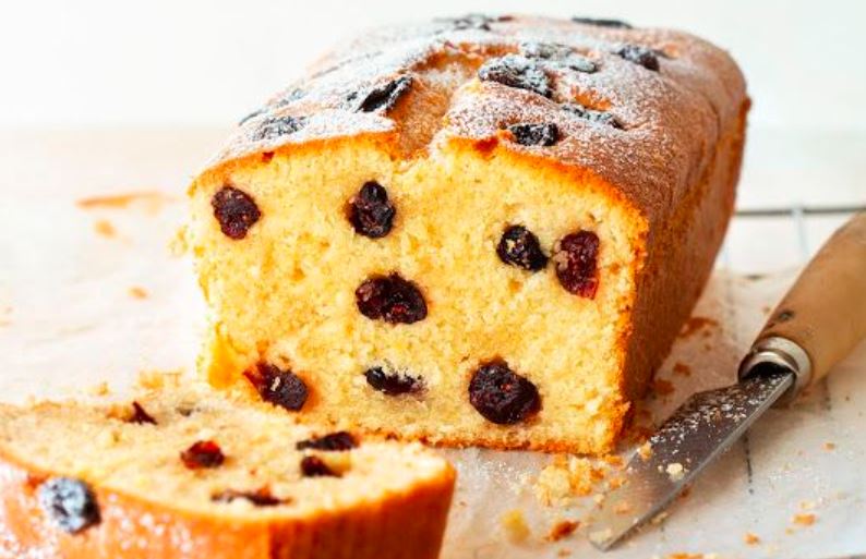 Ciasto jogurtowe z żurawiną 