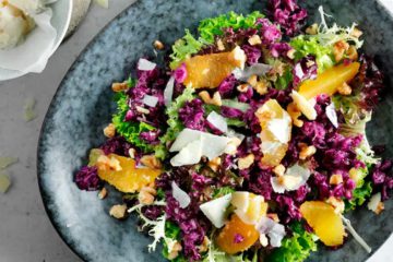 Czerwona kapusta z orzechami