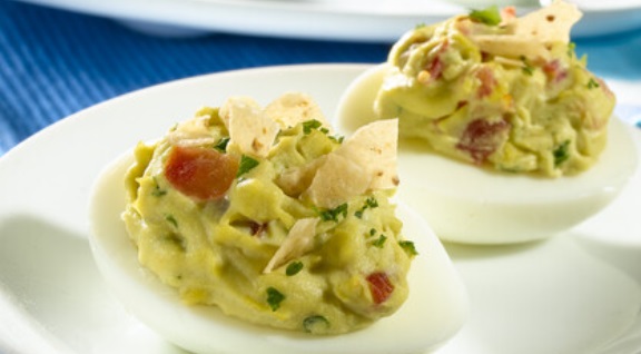 Faszerowane jajka po kalifornijsku