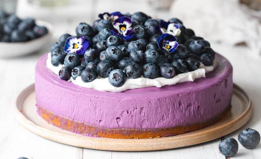 Jagodowy sernik na zimno 