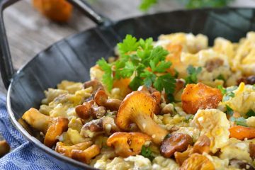 Jajecznica z kurkami