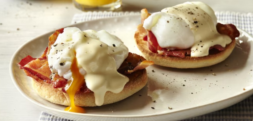 Jajka po benedyktyńsku