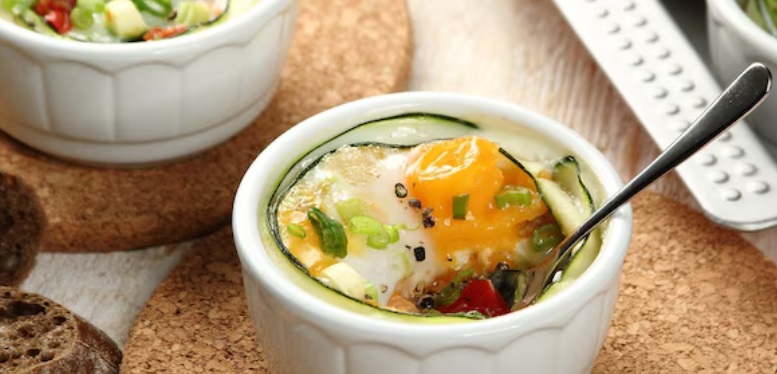 Jajka zapiekane z łososiem