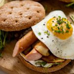 Kanapka z kiełbasą