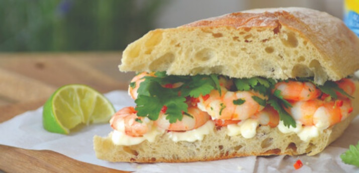 Kanapka z owocami morza