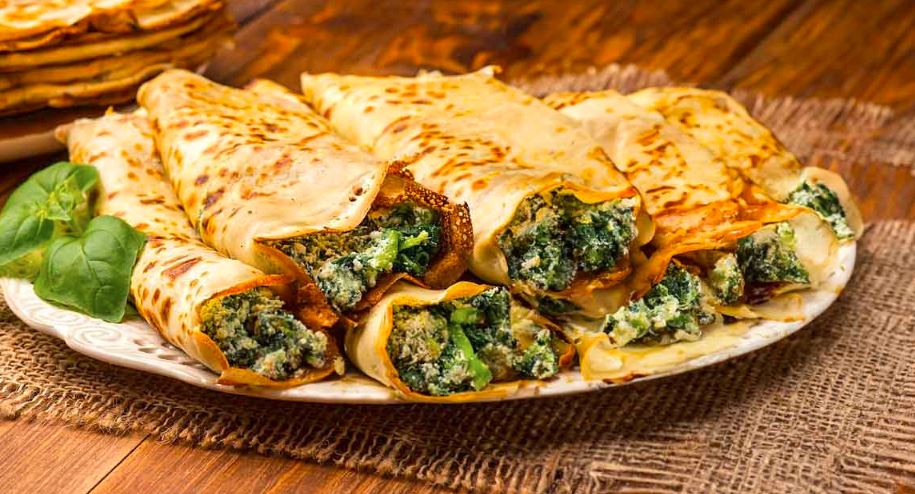 Naleśniki ze szpinakiem i serem pleśniowym 