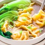 Rosół z chińskimi pierożkami 