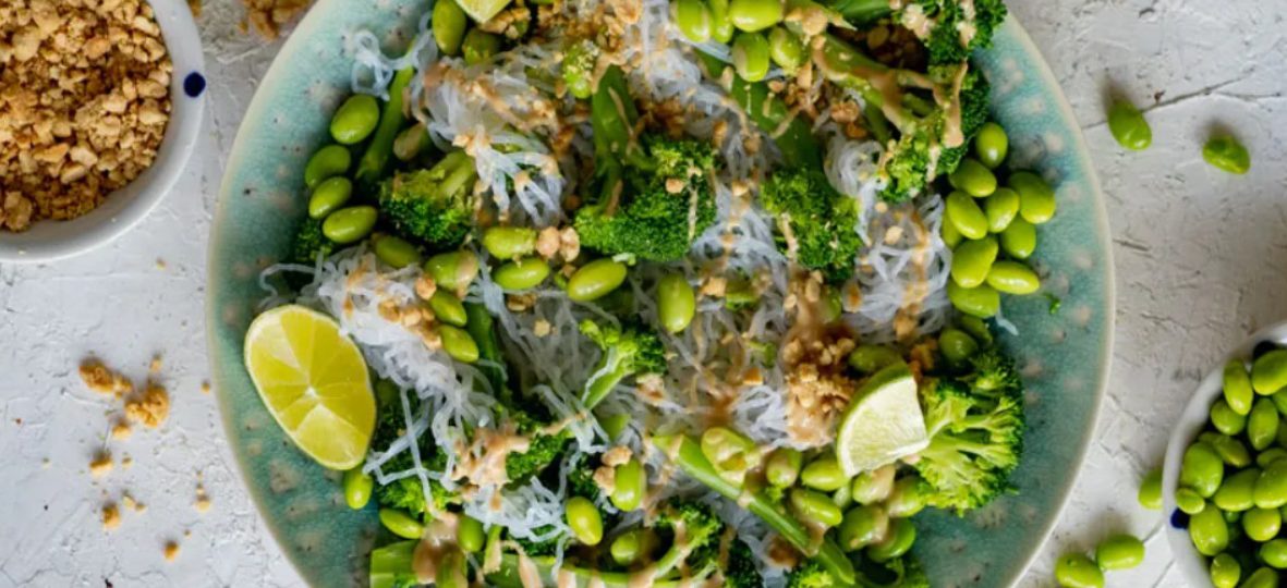 Sałatka z makaronem konjac