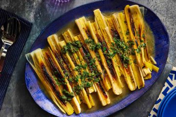 Smażone pory z cebulą i parmezanem 