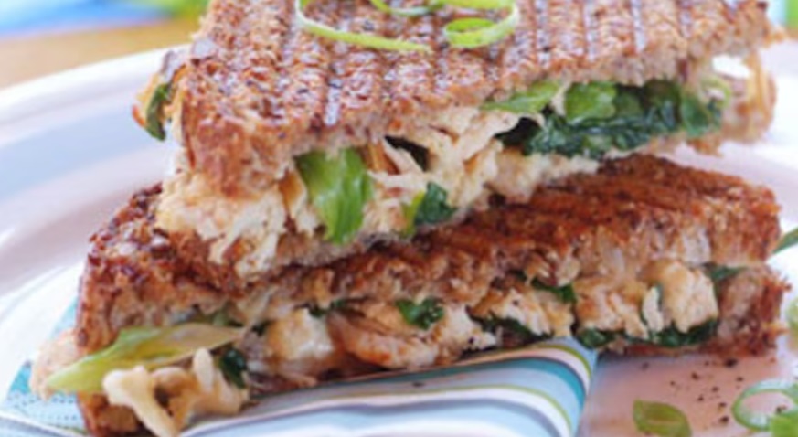 Tosty z kurczakiem z grilla