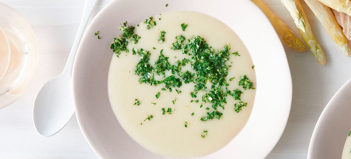 Zupa z białych szparagów 