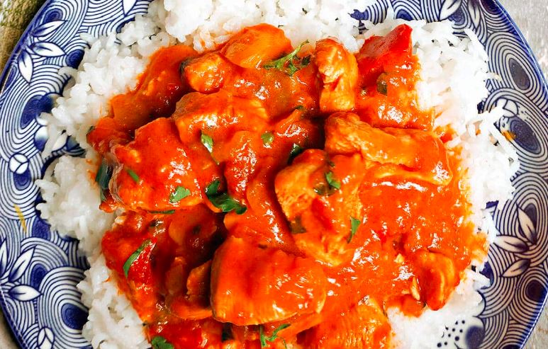 Ekspresowy gulasz z piersi kurczaka