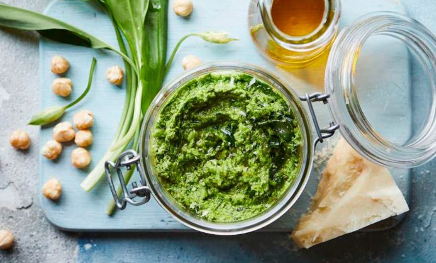 Pasta z czosnku niedźwiedziego 