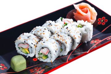 California Maki z awokado i surimi 