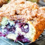 Ciasto z jagodami, kruszonką i mascarpone 