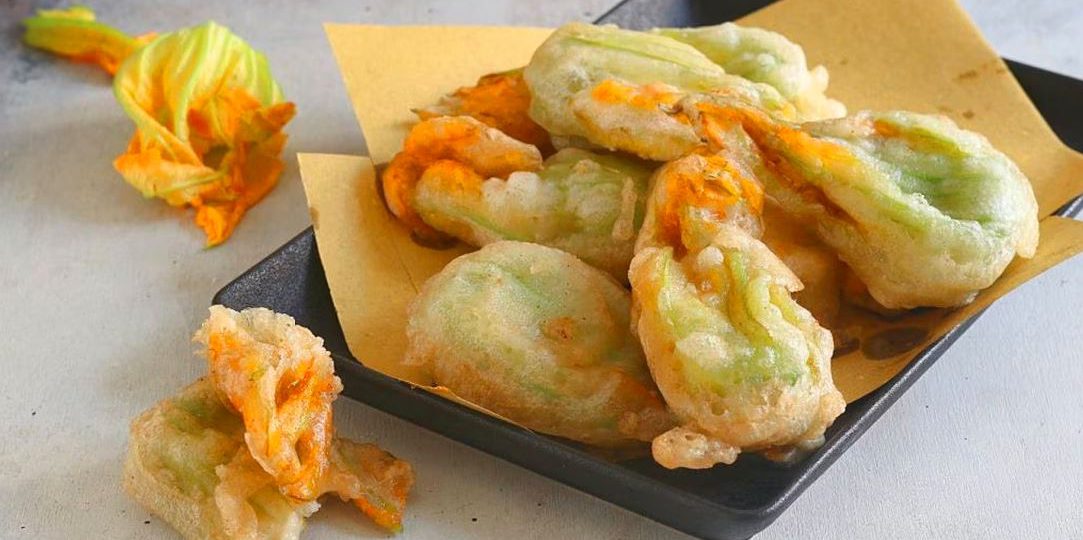 Faszerowane kwiaty cukinii