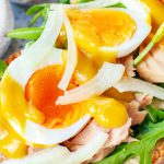 Kanapka z tuńczykiem na śniadanie