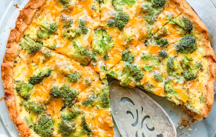 Kremowa tarta z brokułami 