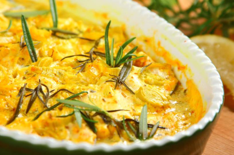 Kurczak w porach i sosie curry