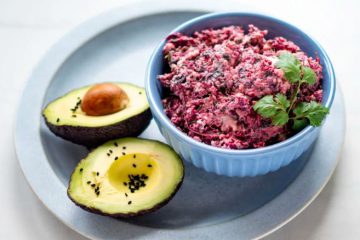 Pasta kanapkowa z tofu i botwinką 