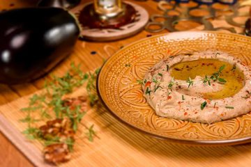 Pasta z bakłażanem i orzechami 