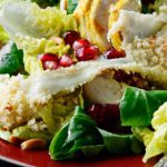 Sałatka z pieczonym indykiem