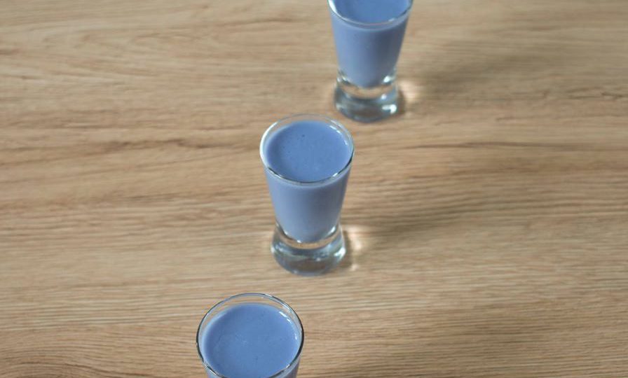 Mleczny shot z Malibu 