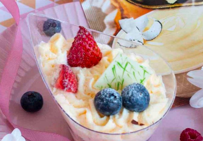 Budyniowy deser z serkiem mascarpone 