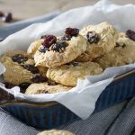 Ciasteczka orkiszowo-owsiane z żurawinami