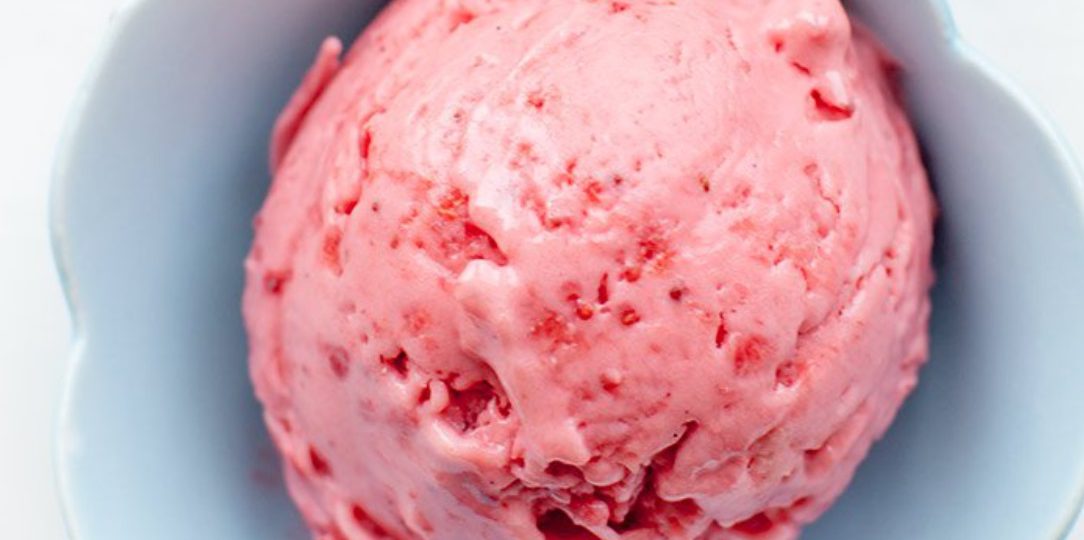 Domowe lody truskawkowe