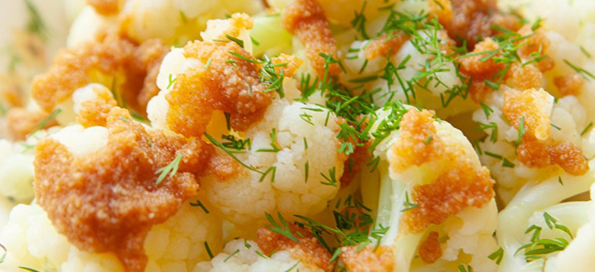 Kalafior z bułką tartą