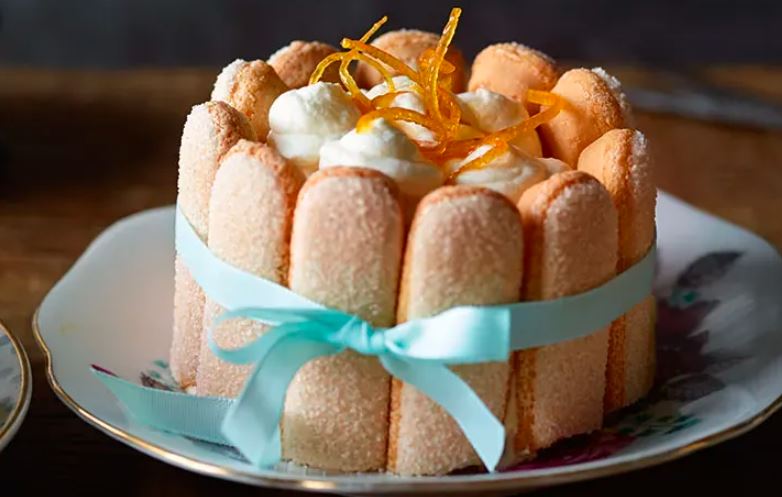 Minicharlotte z pomarańczami 