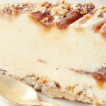 Tort lodowy jogurtowo-karmelowy