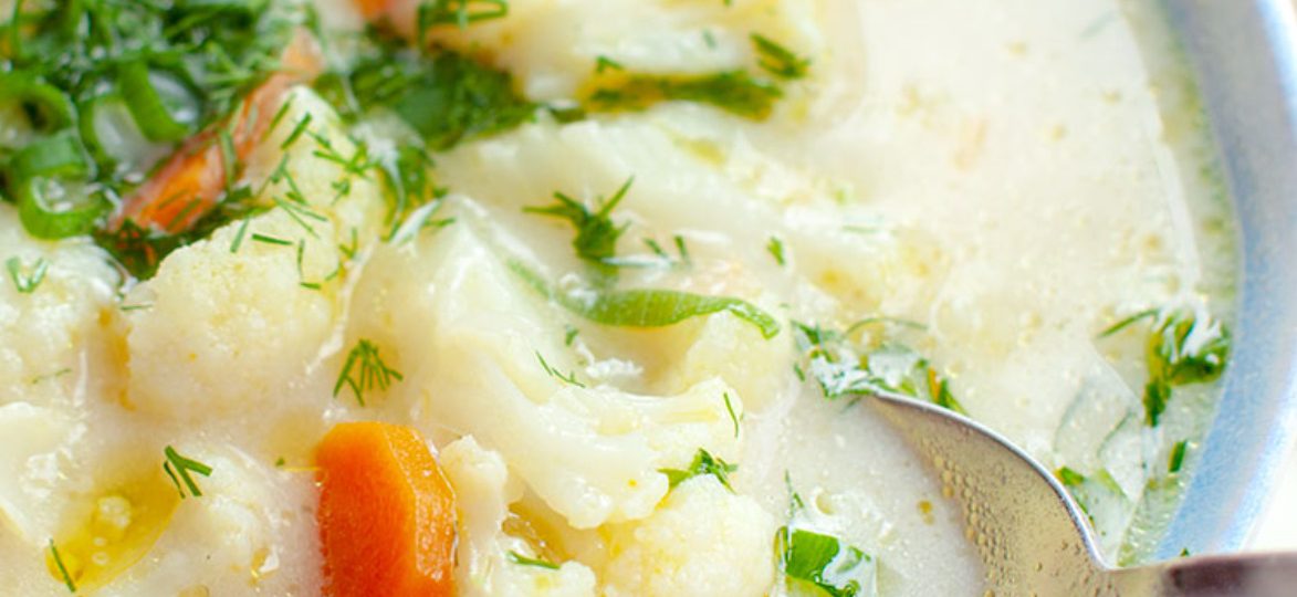 Zupa kalafiorowa z ziemniakami