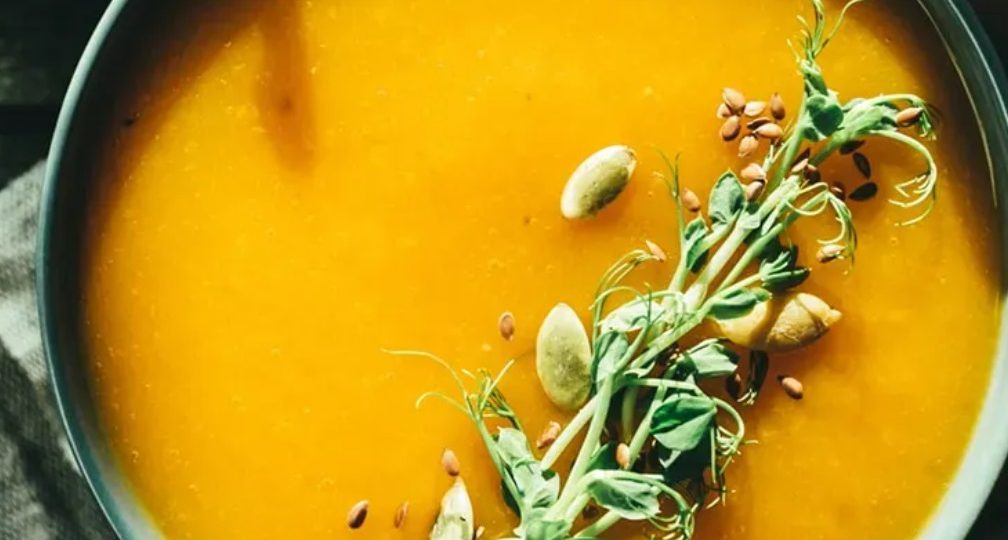 Zupa krem z dyni i grochu